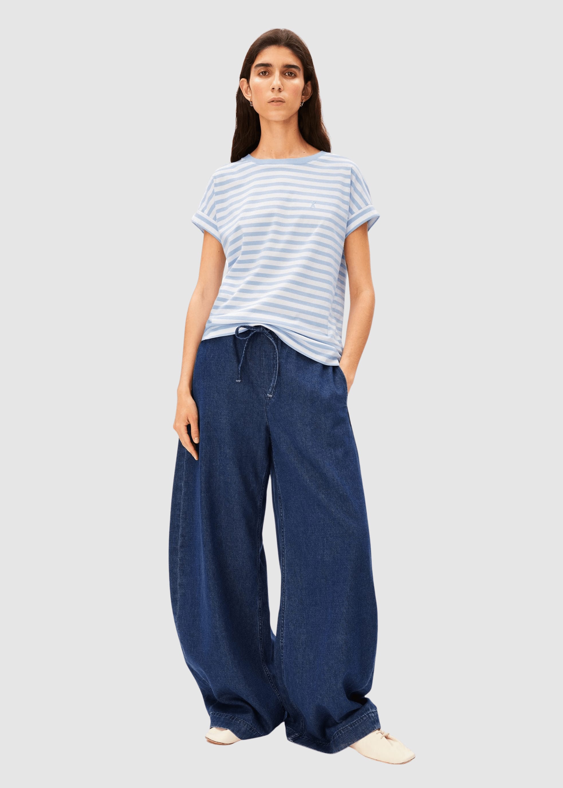 Idaara Stripe T-Shirt White Soft Blue