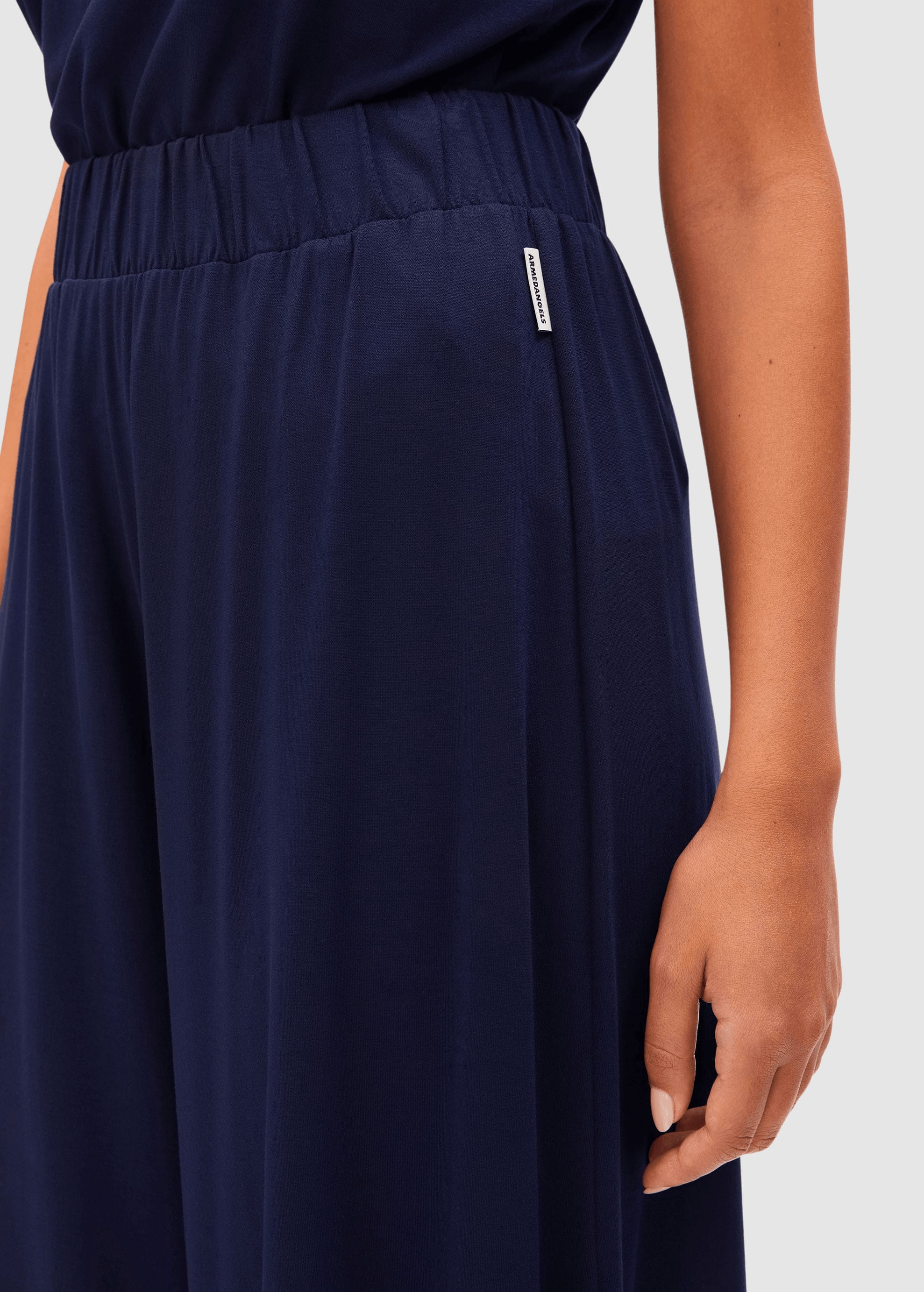 Cropped Jersey Pant Tinted Navy Cropped Jersey Pant Tinted Navy