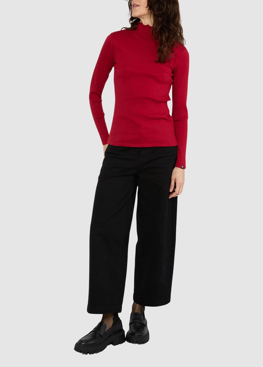blutsgeschwister_female_power_AW_25_BG_001253_242_Scarlet_Dahlia_Red_1_83a951eb85 Female Power