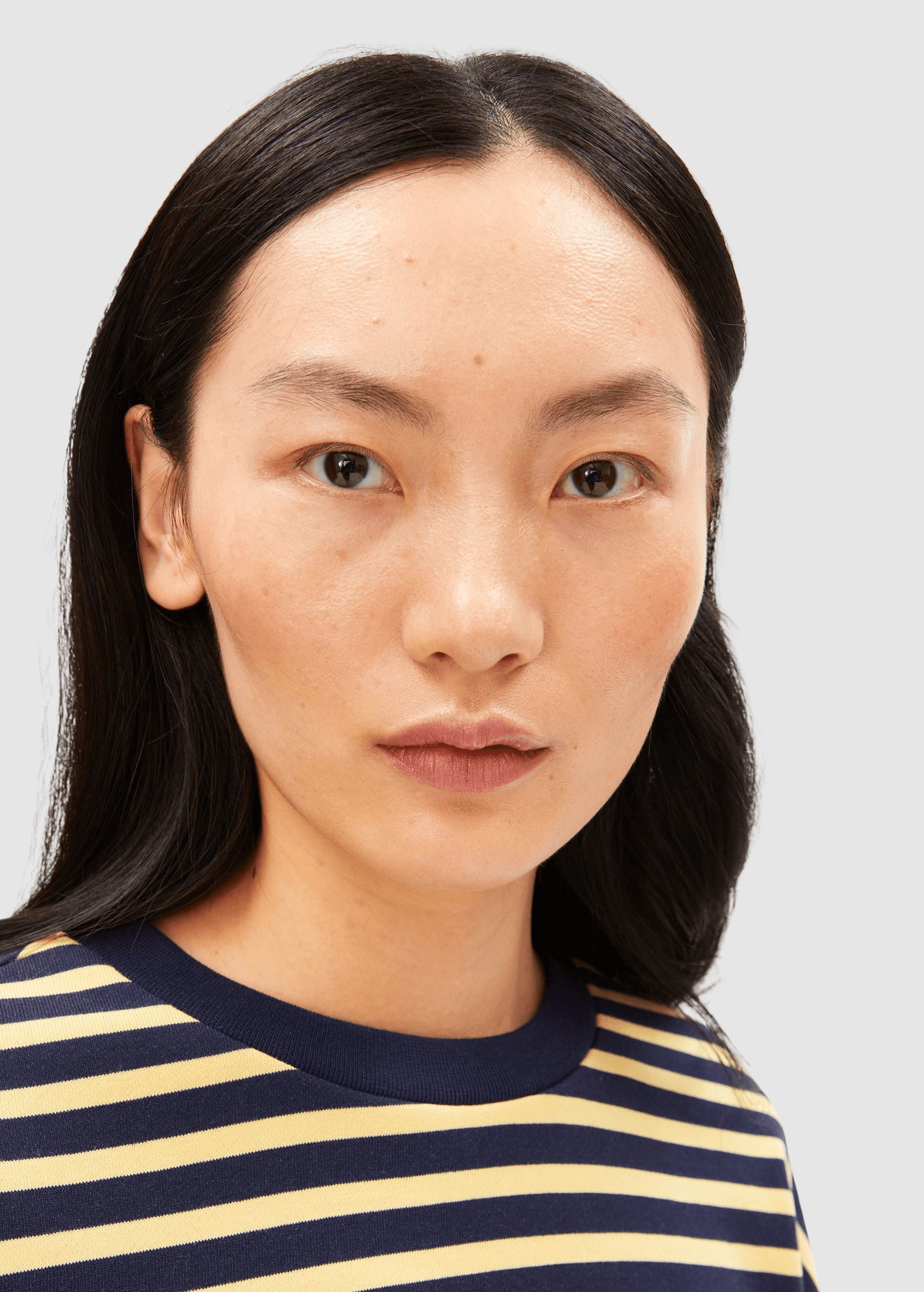 armedangels-frankaa-maarlen-stripe-sweat-golden-hay-tinted-navy-3.jpeg Frankaa Maarlen Stripe Sweat Golden Hay Tinted Navy