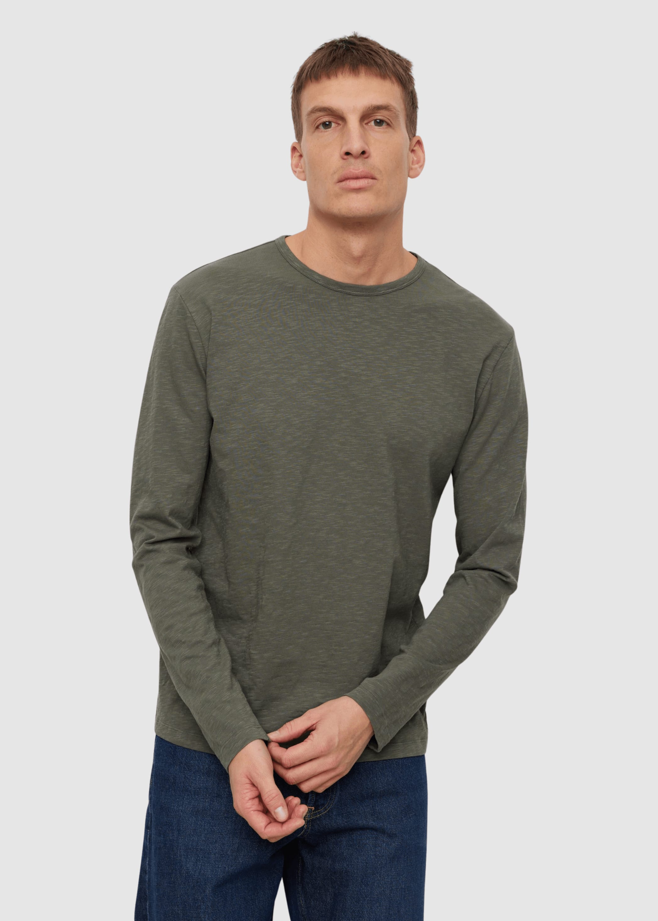 recolution-maca-dark-khaki-1.jpeg Maca Dark Khaki