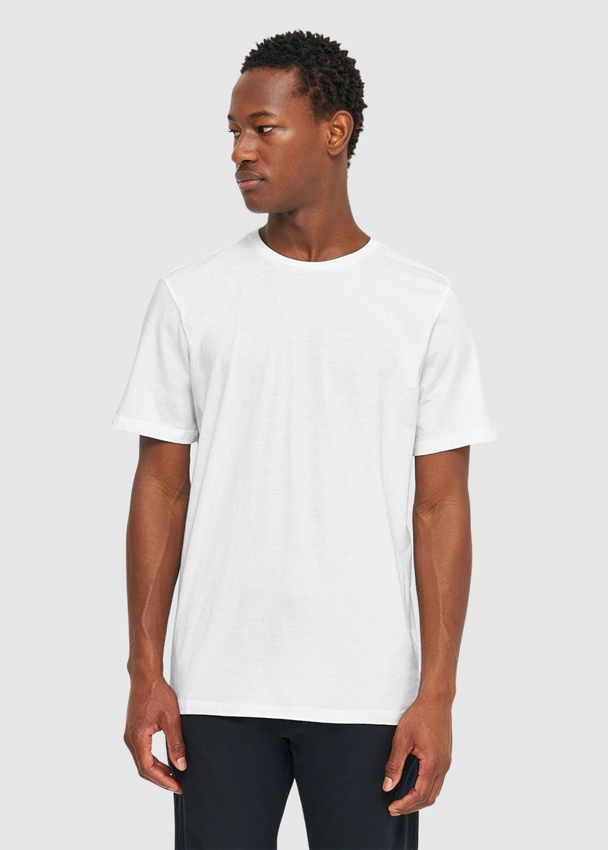 Basic T-Shirt Basic T-Shirt