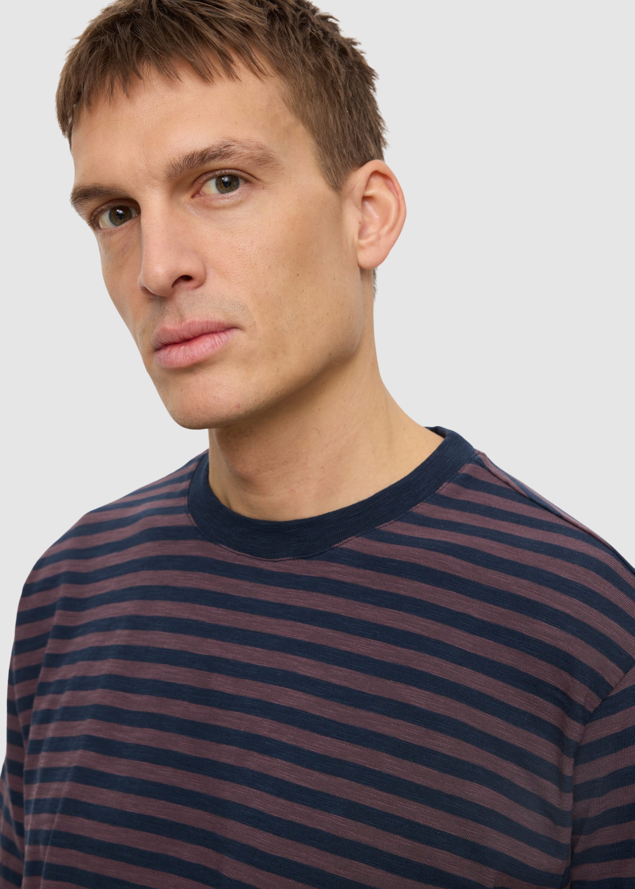 recolution-delonix-stripes-dark-grape-5.jpeg Delonix Stripes Dark Grape