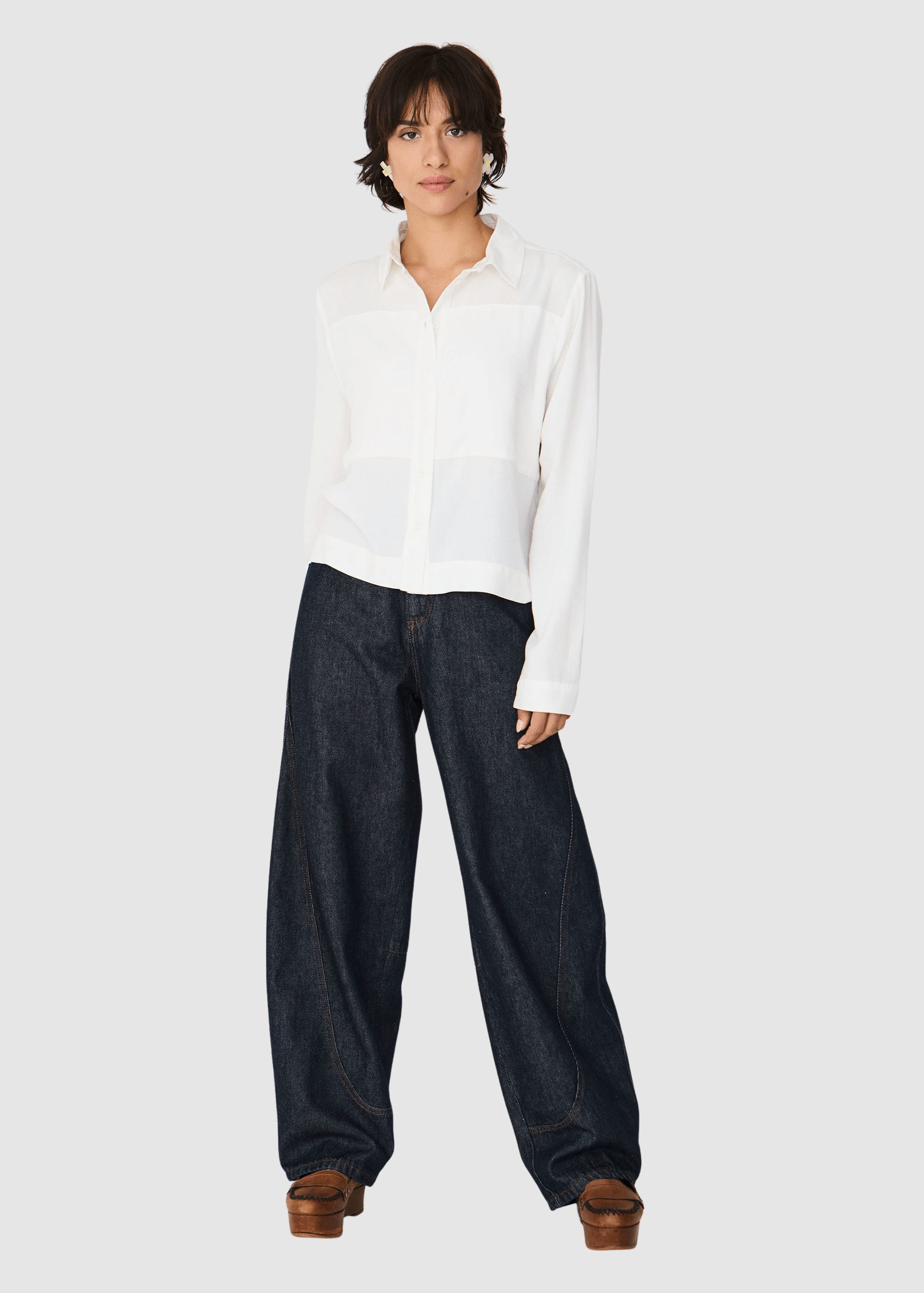 skfk-kasilda-shirt-white-3.jpeg Kasilda Shirt White