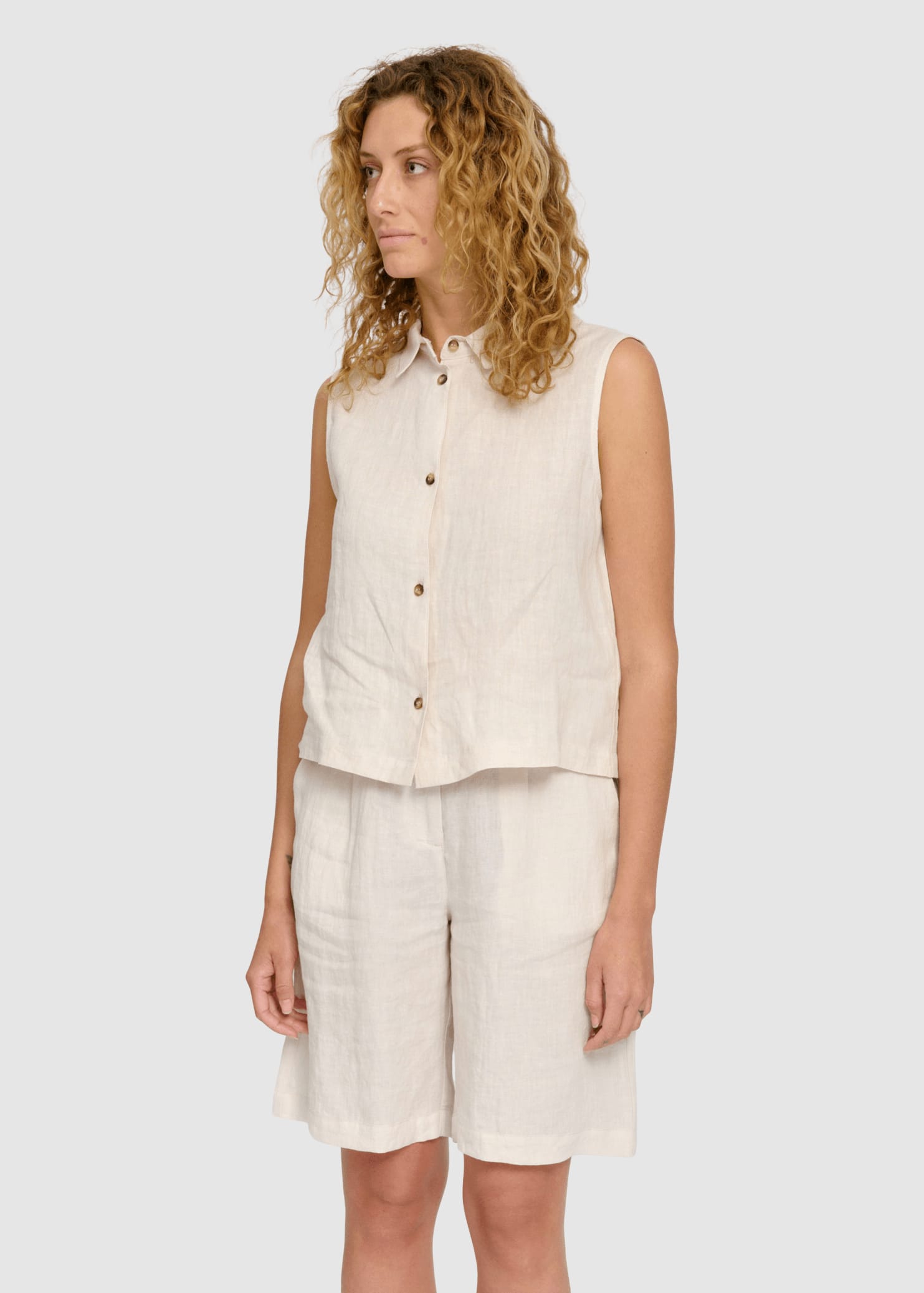 Sleeveless Linen Shirt Moon