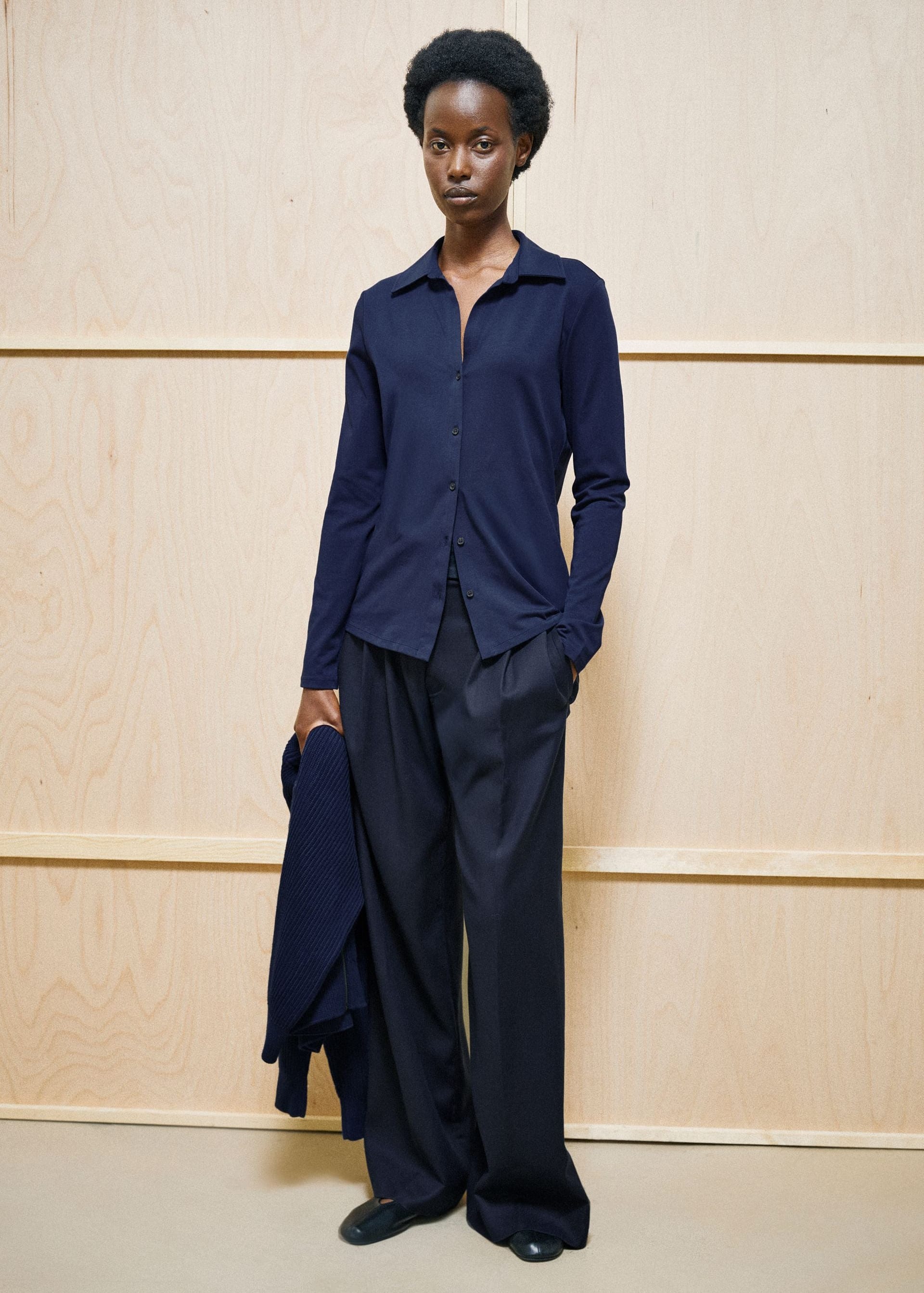 armedangels-nalaannia-blouse-tinted-navy-4.jpeg Nalaannia Blouse Tinted Navy