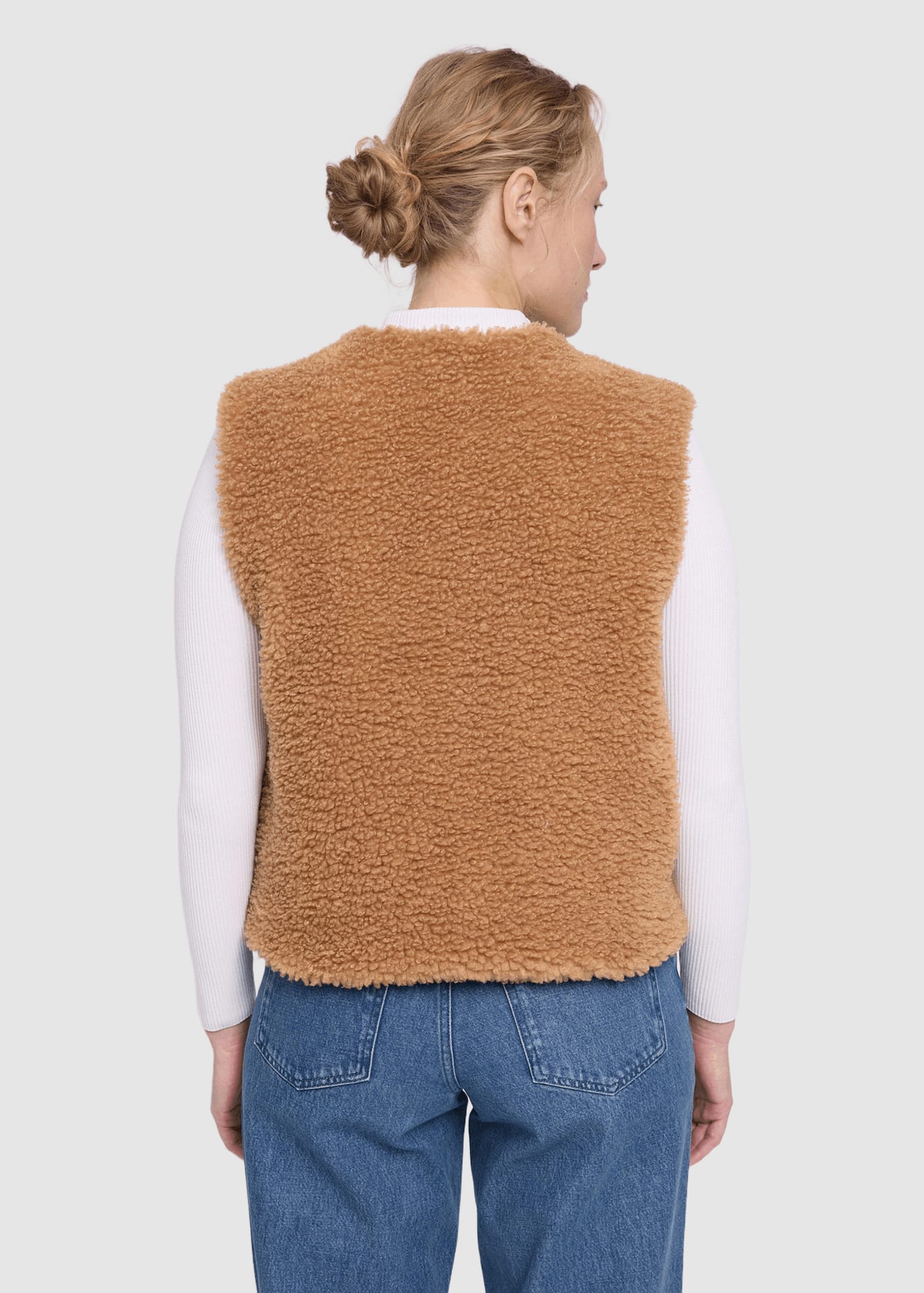 mazine-faux-fur-vest-fawn-2.jpeg Faux-Fur Vest Fawn