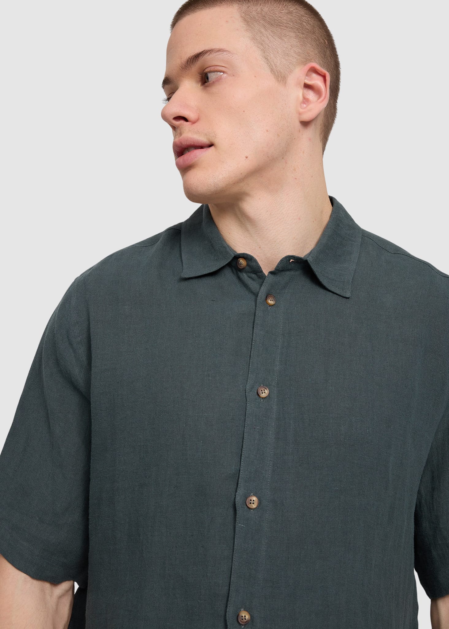 Shortsleeve Linen Shirt Bottle Shortsleeve Linen Shirt Bottle
