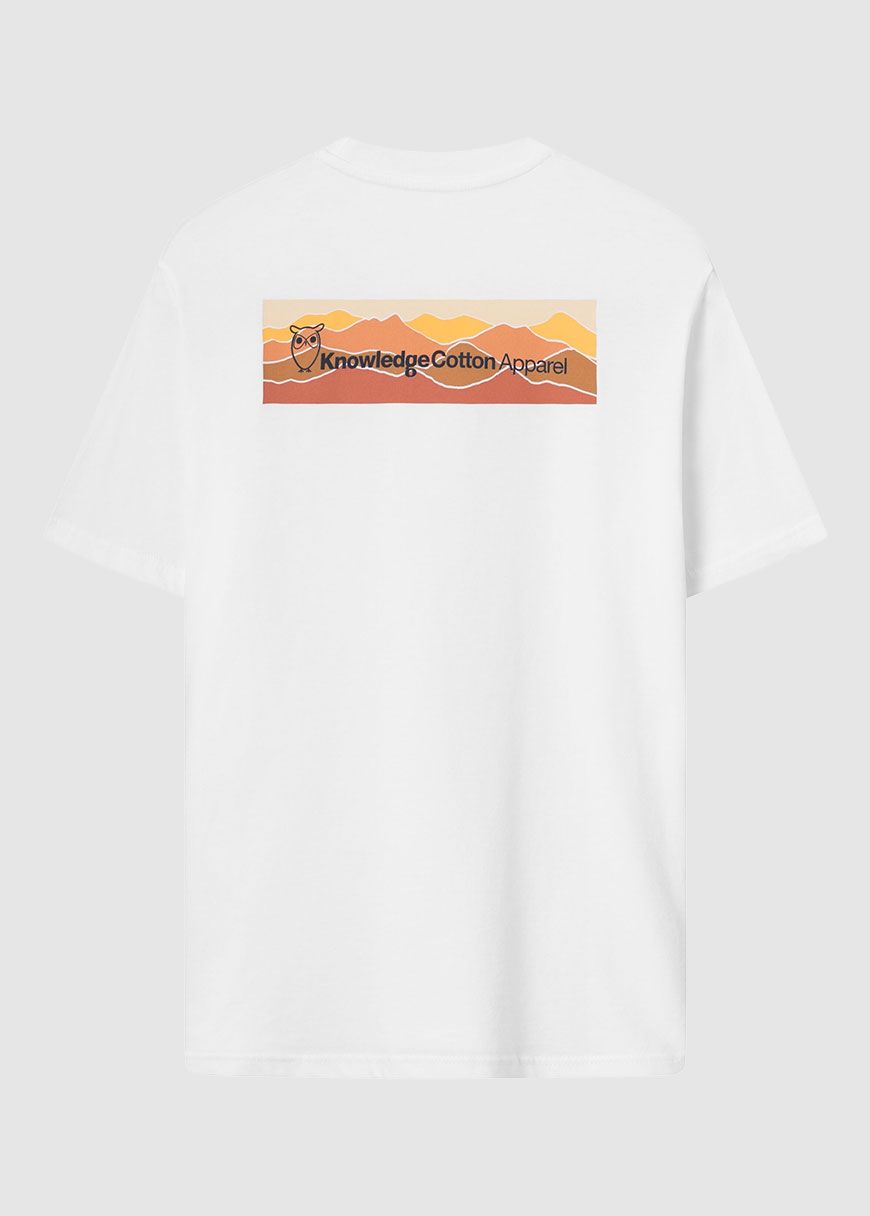 Regular Trademark Mountain Back Printed T-Shirt Regular Trademark Mountain Back Printed T-Shirt