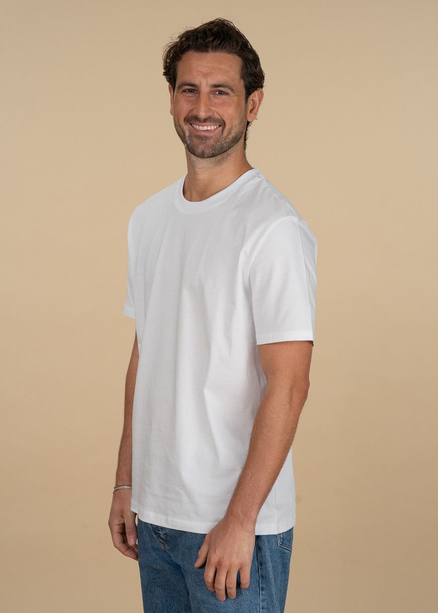 Classic T-Shirt Man Classic T-Shirt Man