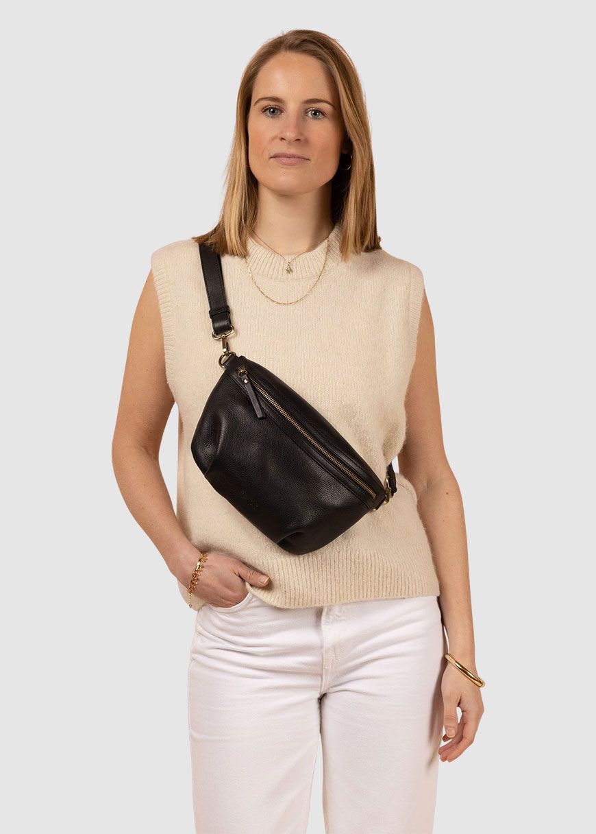 o_my_bag_milo_AW_25_OMB_E182_Black_Soft_Grain_Leather_6_c5276eaf0f Milo