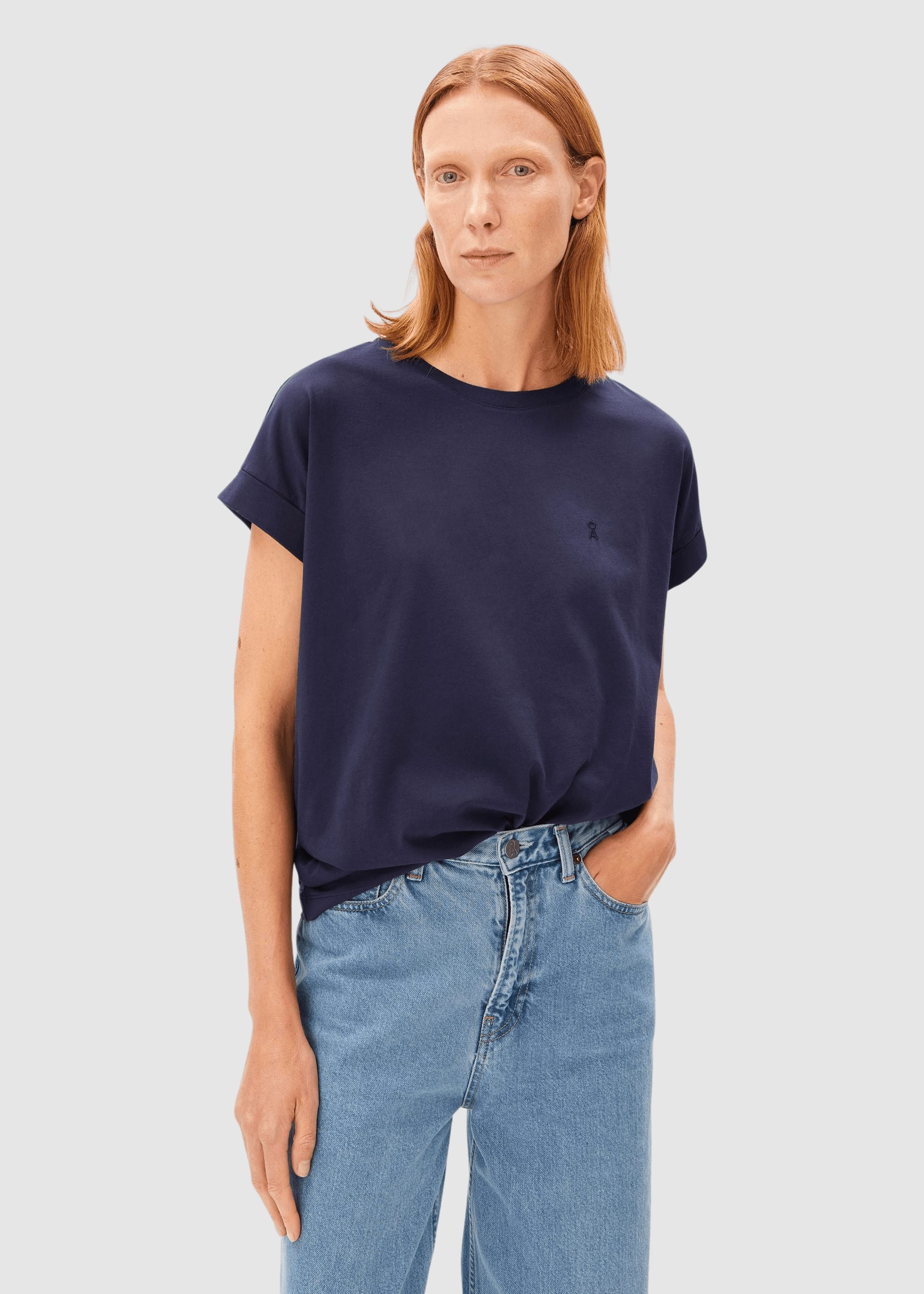Idaara T-Shirt Tinted Navy Idaara T-Shirt Tinted Navy