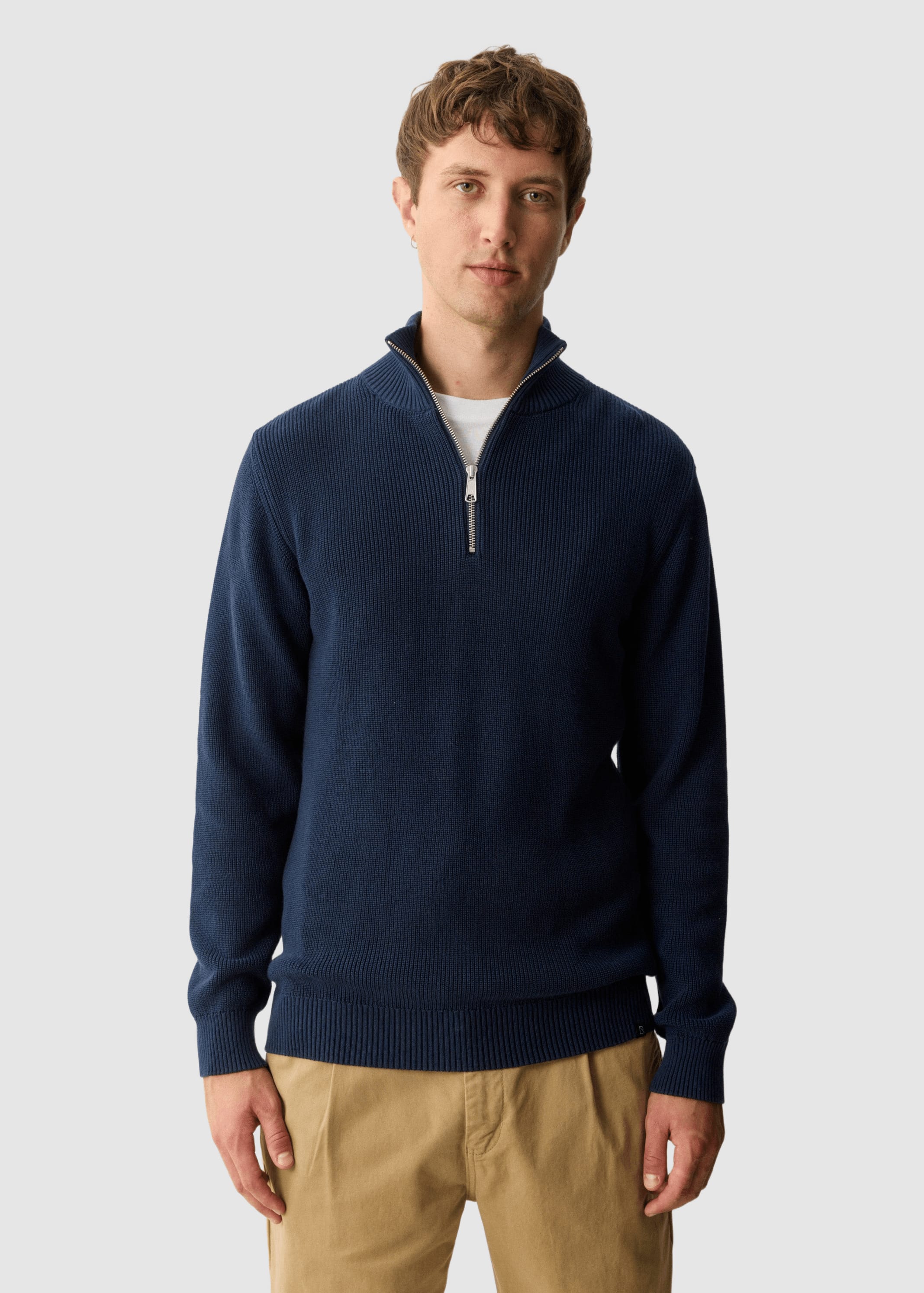 recolution-helantium-dark-navy-1.jpeg Helantium Dark Navy
