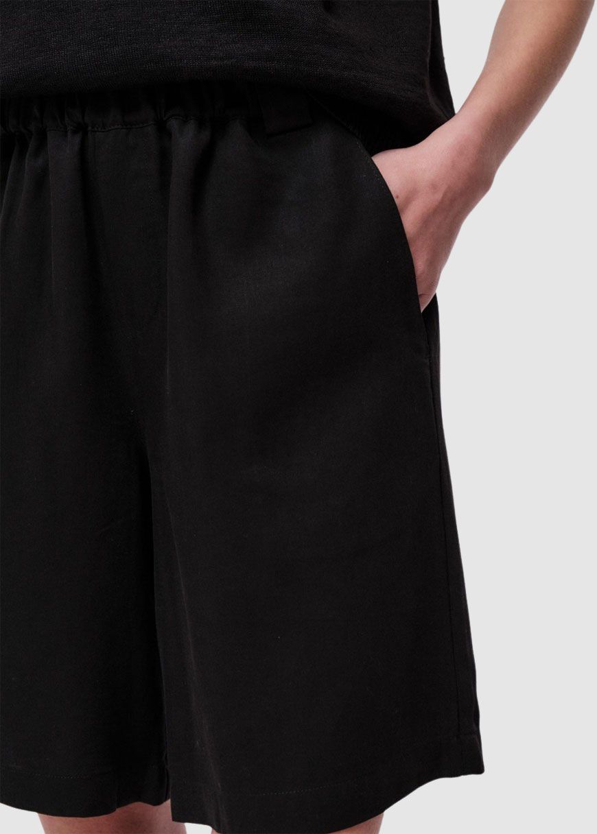 Shorts mit elastischem Bund Shorts mit elastischem Bund