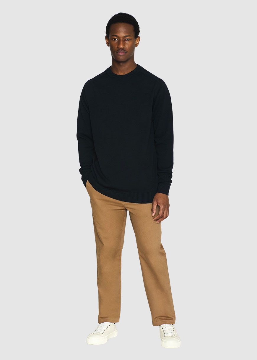 knowledge_cotton_apparel_regular_merino_knit_crew_neck_AW_25_KCA_1080068_1001_Total_Eclipse_3_32b8594f59 Regular Merino Knit Crew Neck