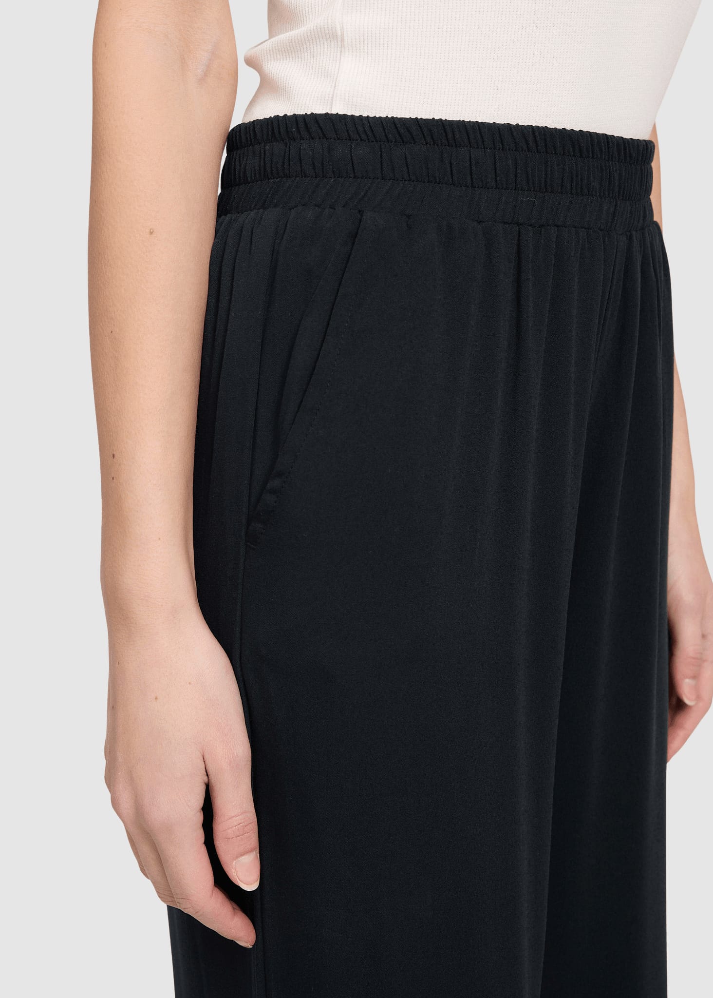 Wide Leg Viscose Pants Black Wide Leg Viscose Pants Black