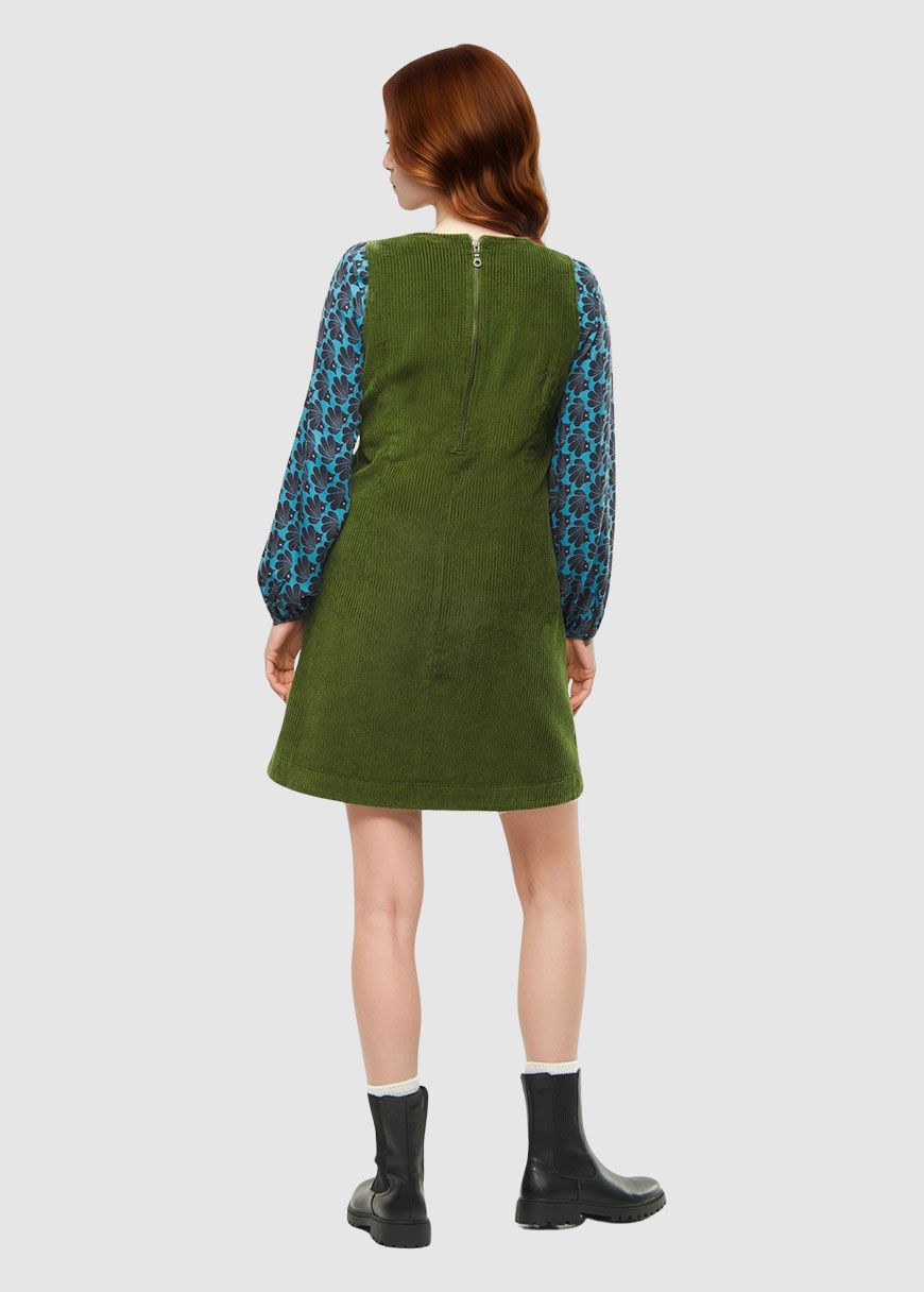 mademoiselle_yeye_plot_twist_pinafore_dress_AW_25_YEYE_G52114_Green_3_f202e3710a Plot Twist Pinafore Dress