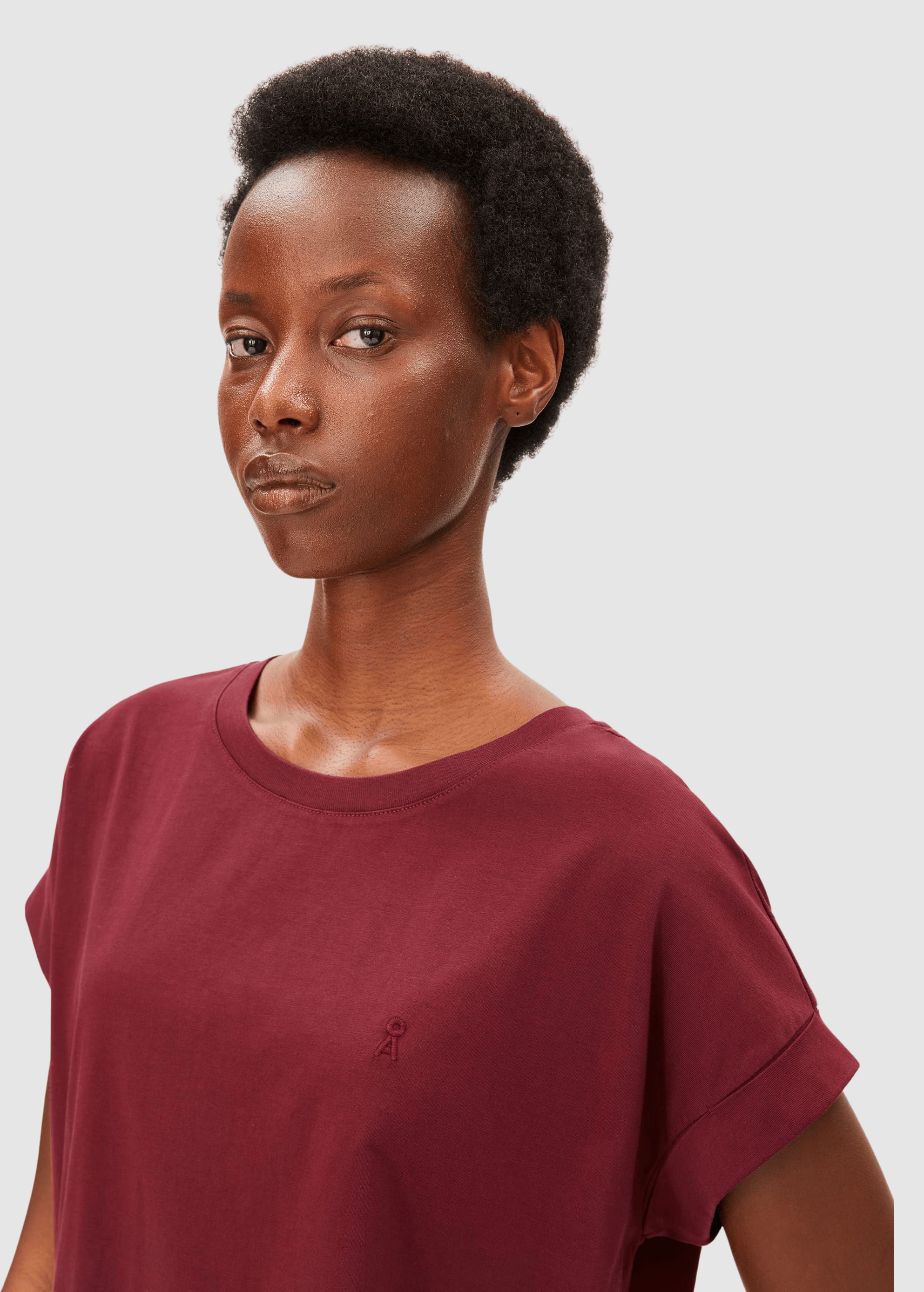 Idaara T-Shirt Velvet Red