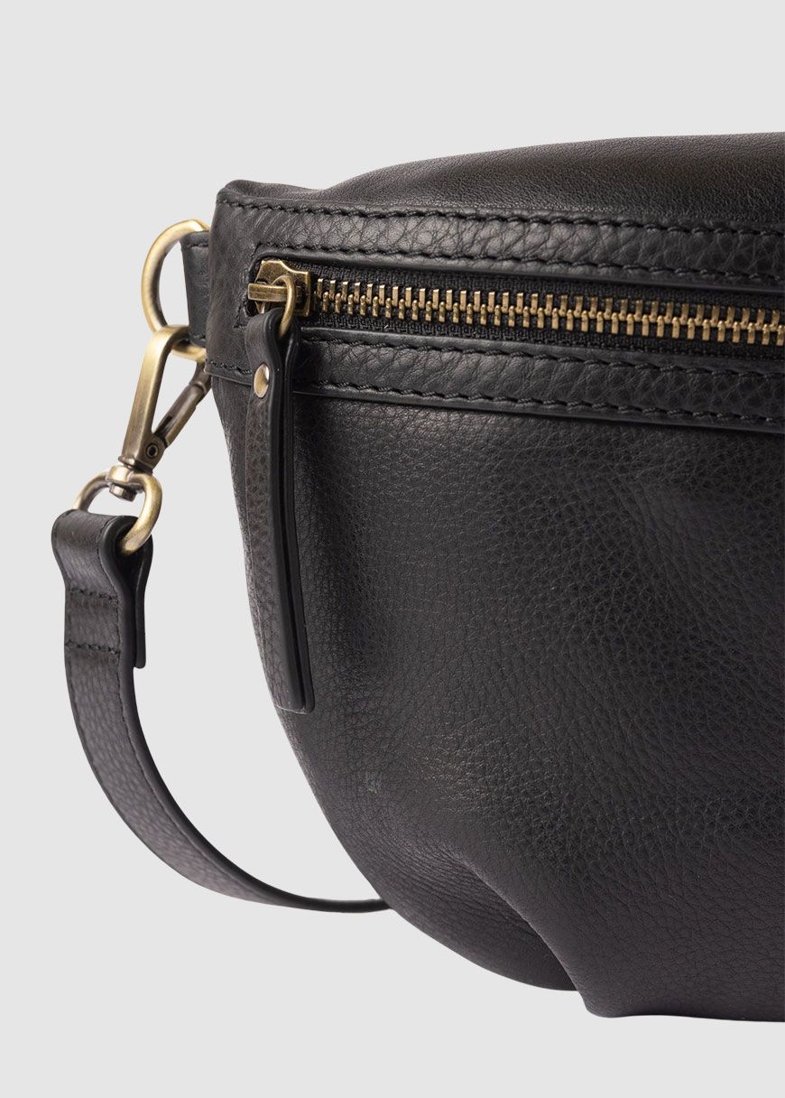 o_my_bag_milo_AW_25_OMB_E182_Black_Soft_Grain_Leather_4_2b73ff9b3f Milo