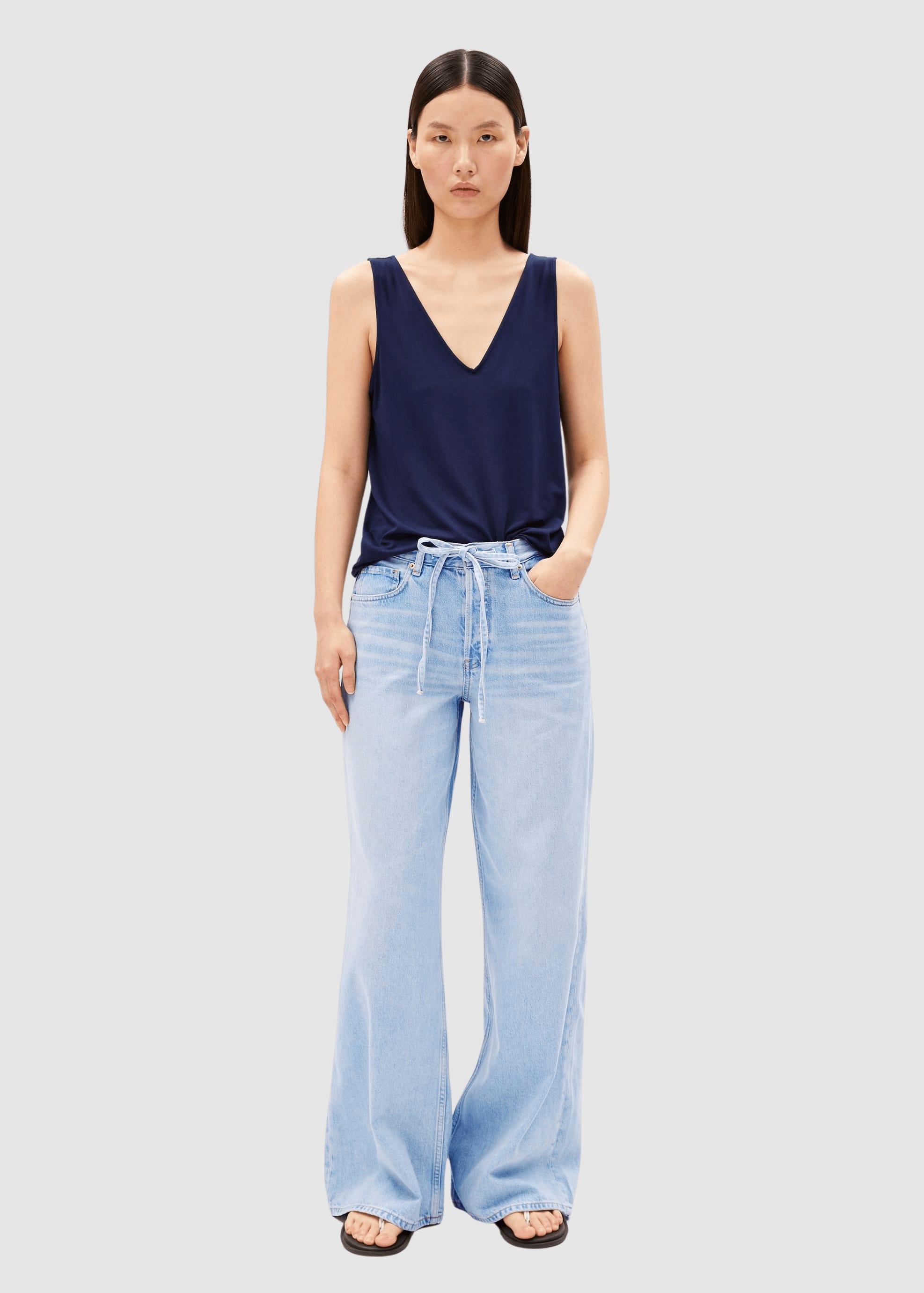 V-Neck Jersey Top Tinted Navy
