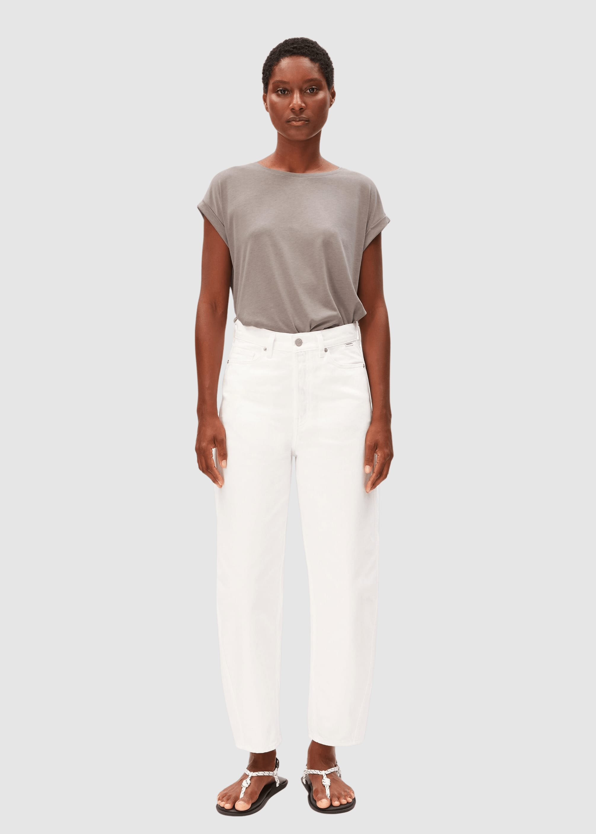 Jilaana T-Shirt Seal Grey Jilaana T-Shirt Seal Grey