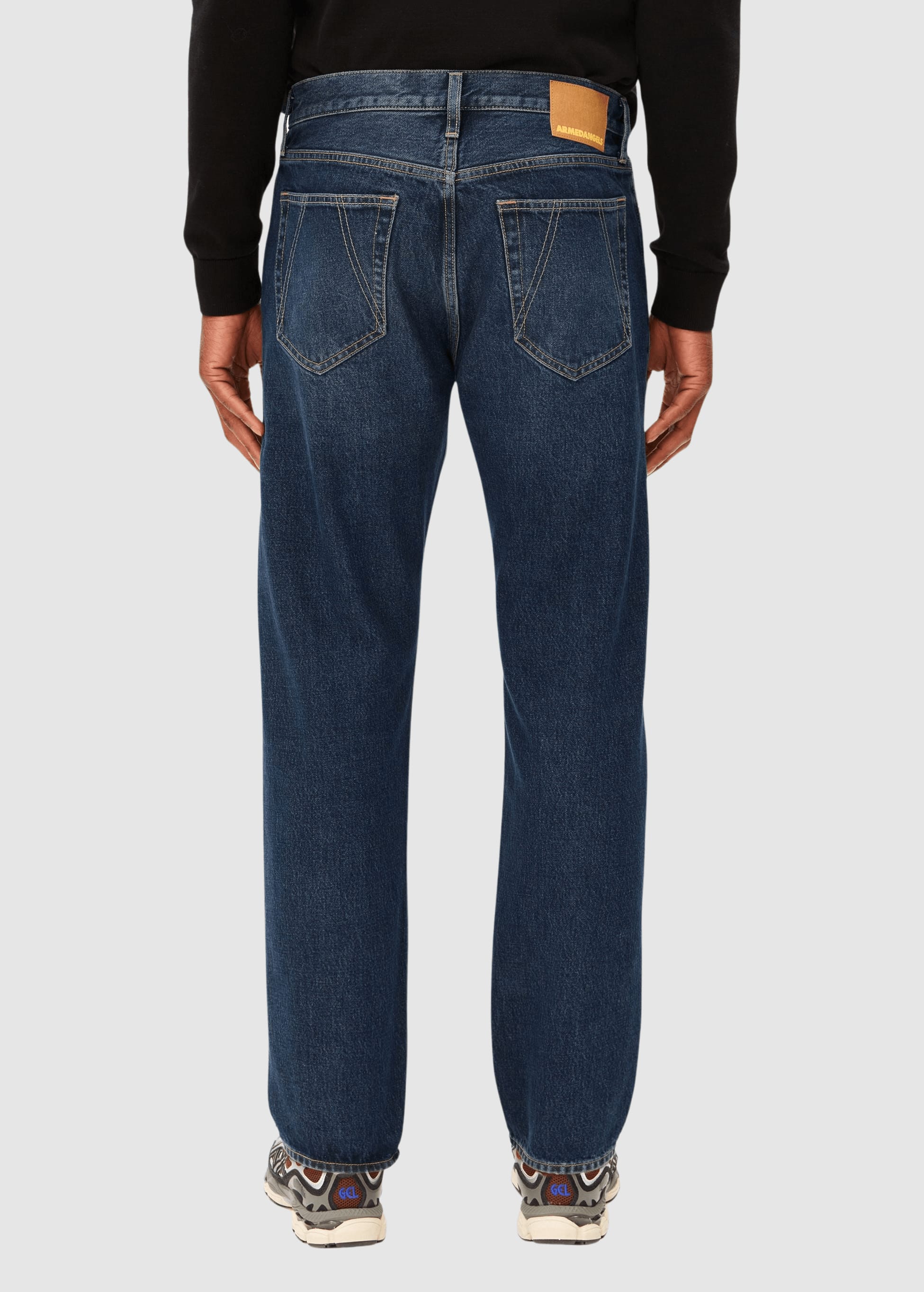 armedangels-maadox-classic-straight-jean-moonstone-2.jpeg Maadox Classic Straight Jean Moonstone