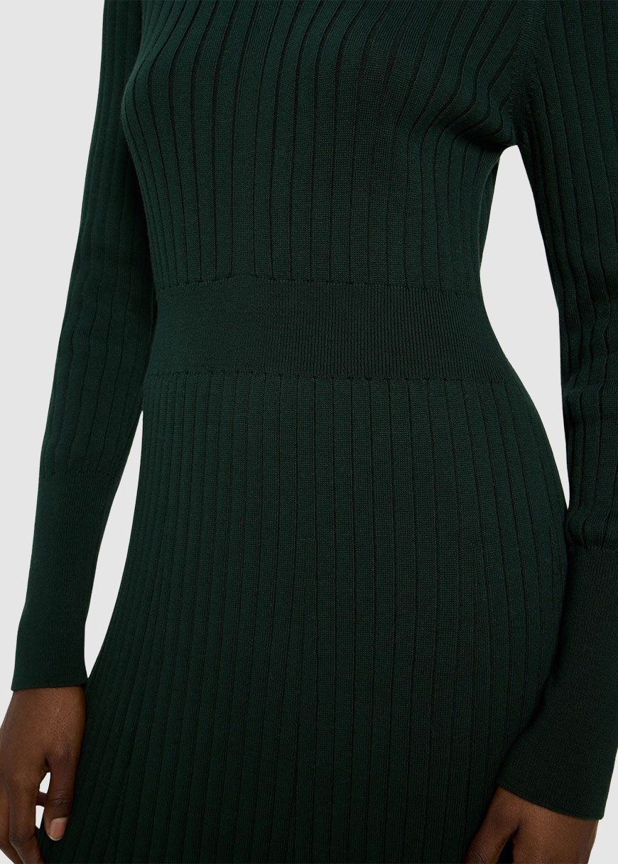 lanius_koeln_strickkleid_AW_25_LA_14070_00_Forest_5_84092940c7 Strickkleid