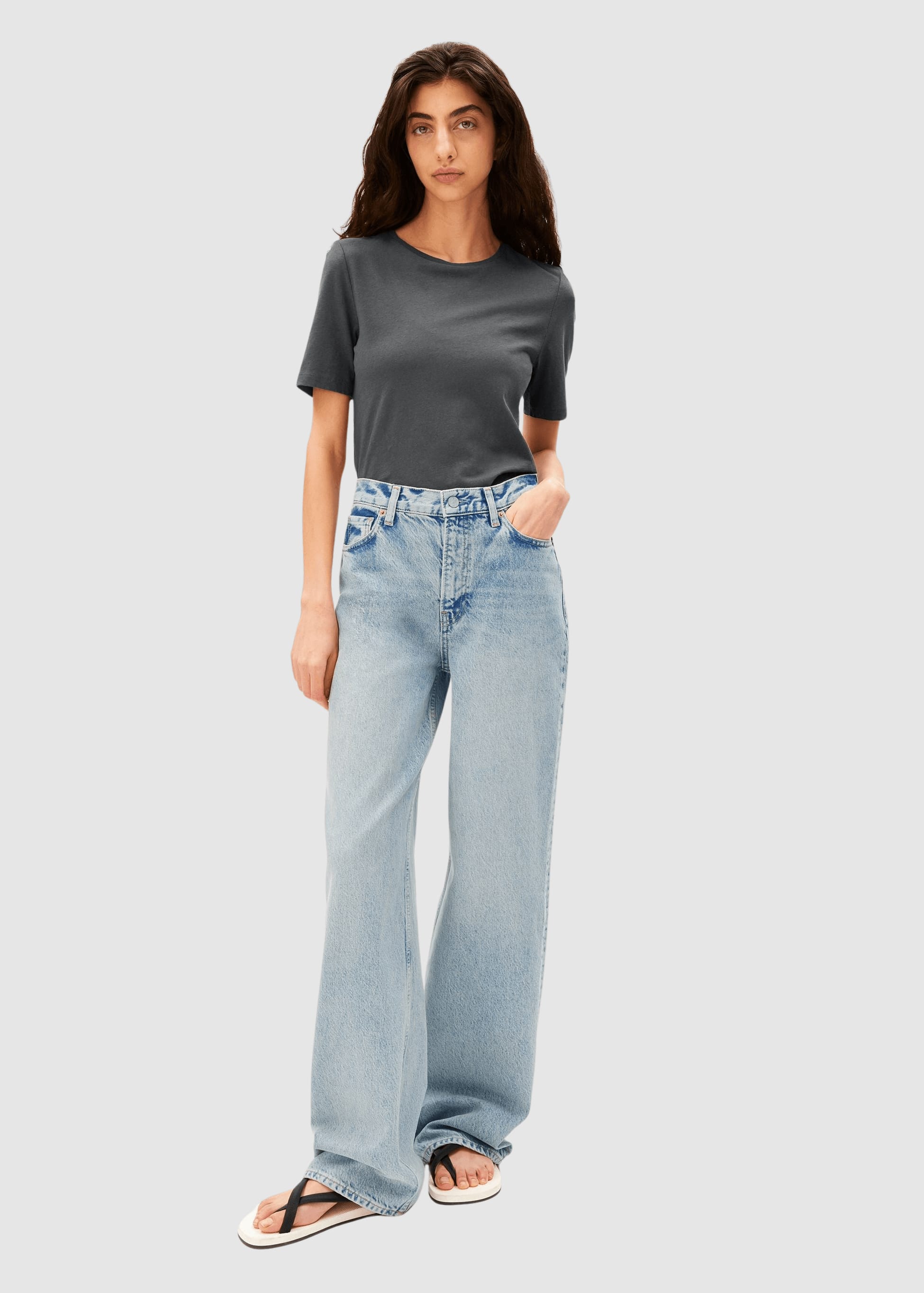 Lualaa Linen Blend T-Shirt Space Steel Lualaa Linen Blend T-Shirt Space Steel