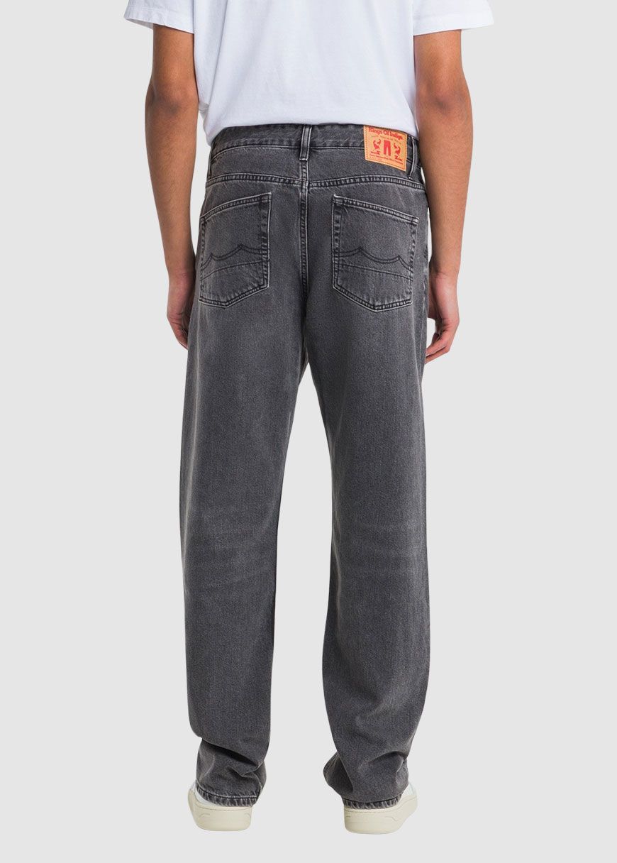 kings_of_indigo_roy_AW_24_KOI_K240751801_Holo_Grey_Worn_3_f4d5a4e88e Roy