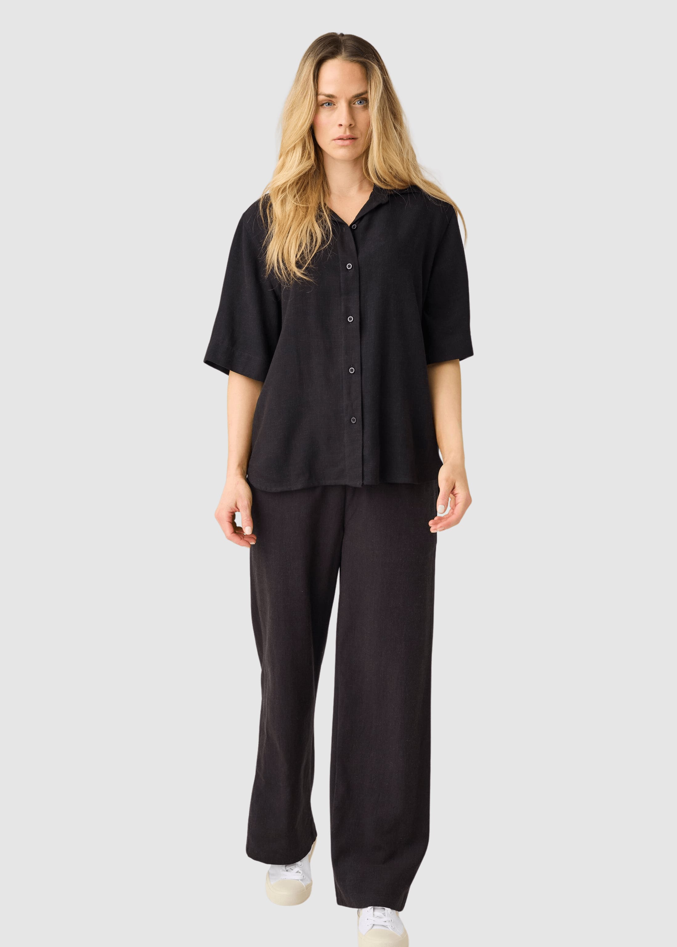 Loose Linen-MIX Short Sleeve Shirt Black Jet Loose Linen-MIX Short Sleeve Shirt Black Jet