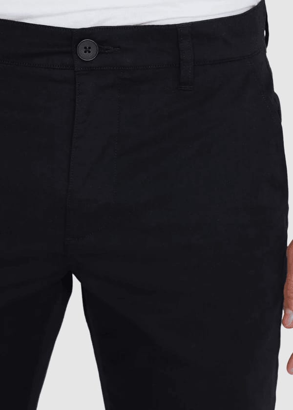 knowledge-cotton-apparel-chuck-regular-chino-shorts-black-jet-3.jpeg Chuck Regular Chino Shorts Black Jet