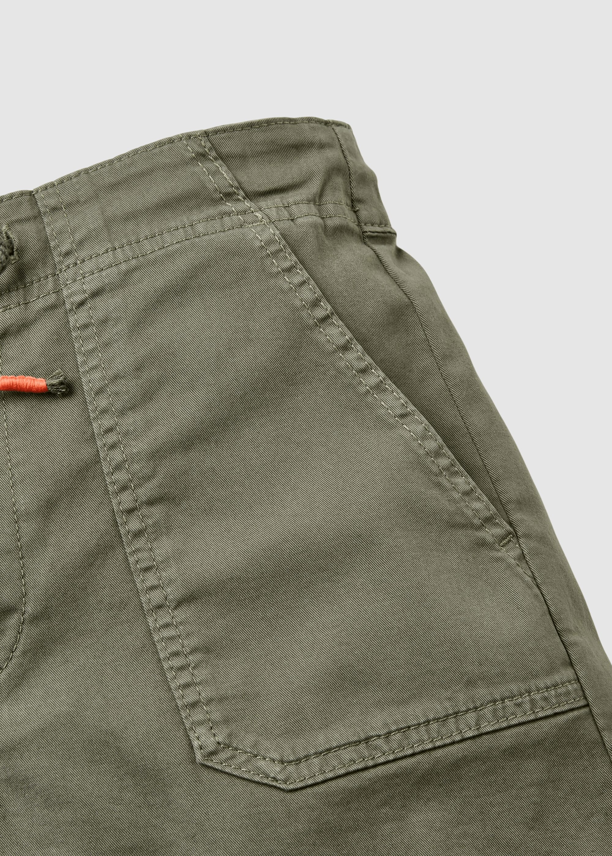 Carriso Short Dusty Olive Carriso Short Dusty Olive