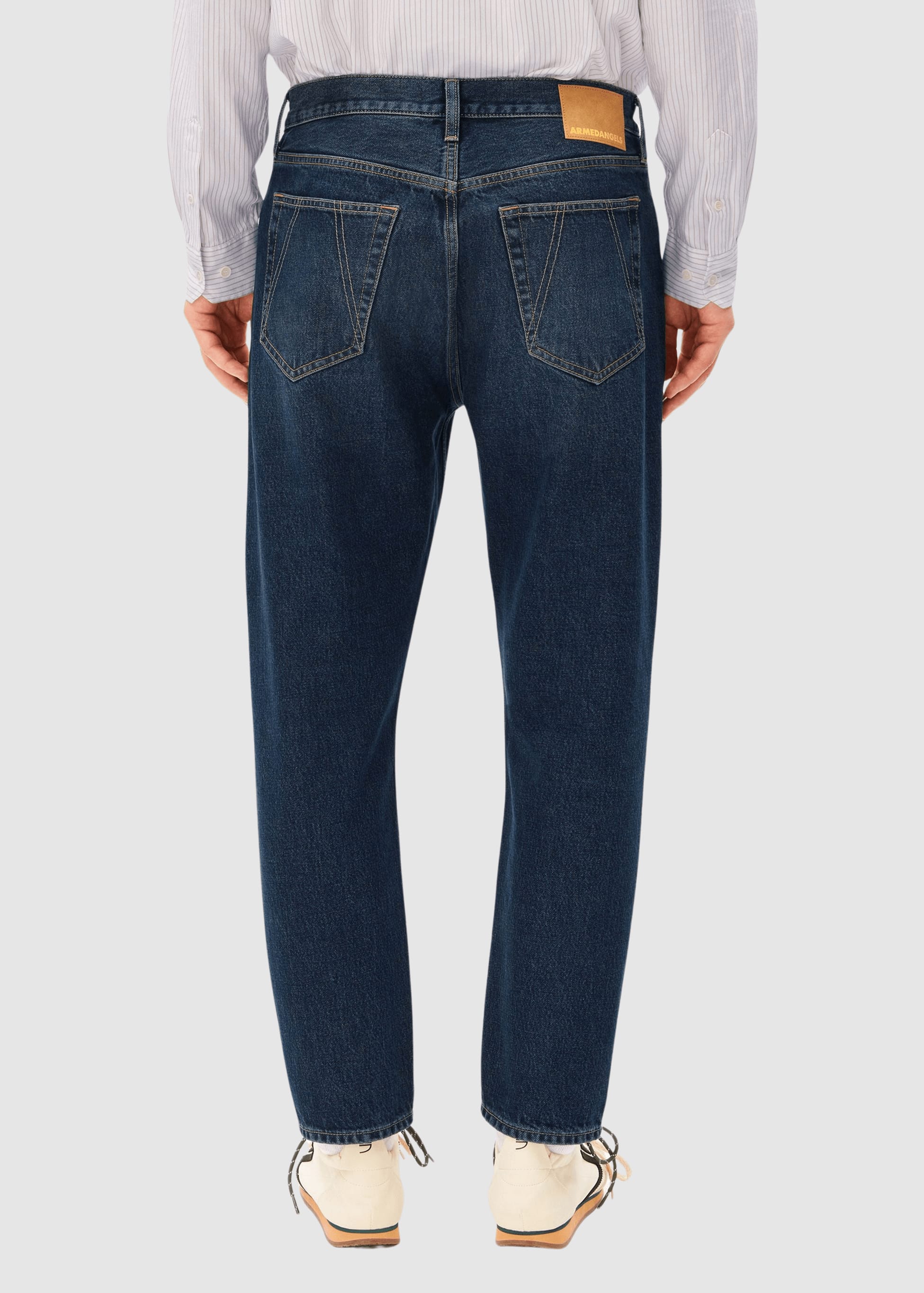 Maakxy Relaxed Tapered Jean Moonstone